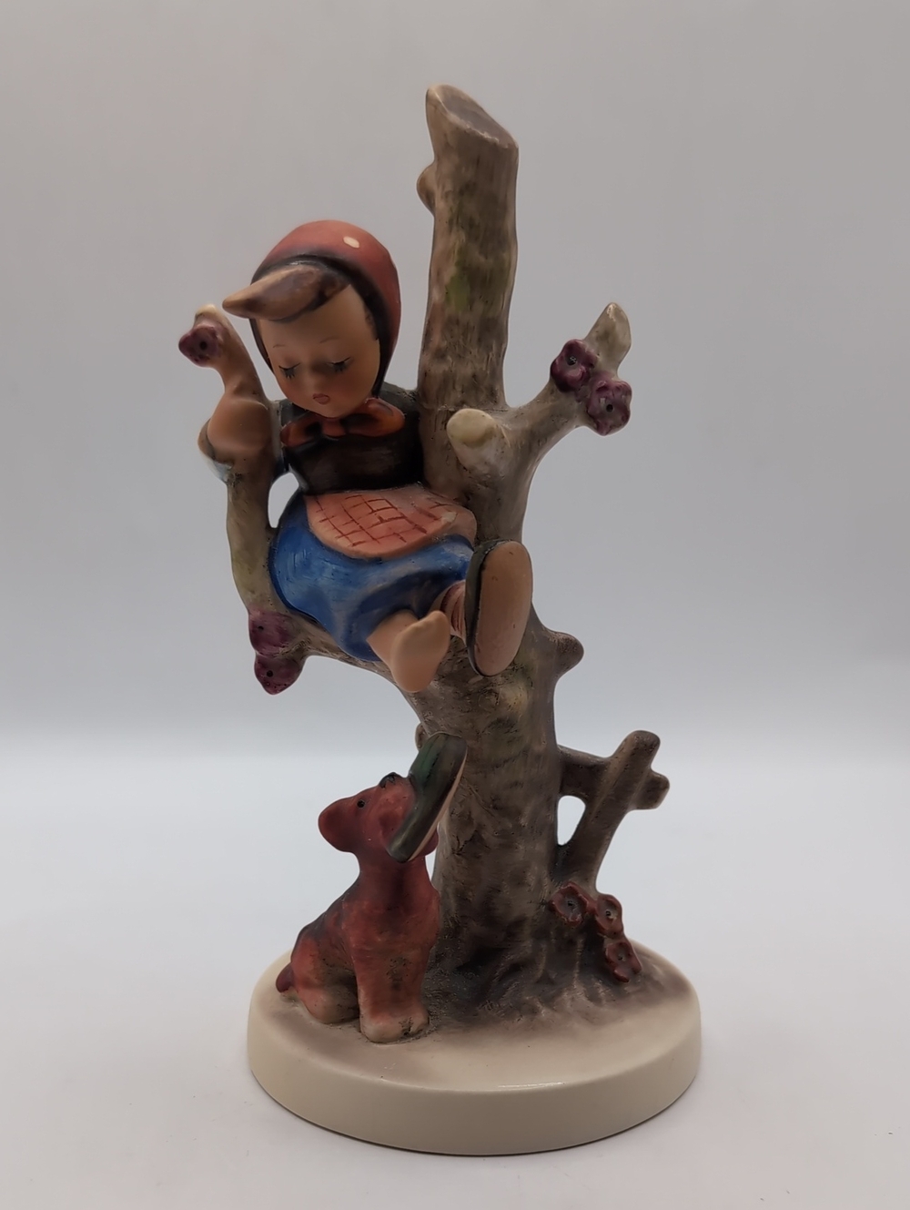 Goebel Hummel "Out of Danger" Porcelain Figurine #56/B TMK 6 Girl in Tree 6.5"